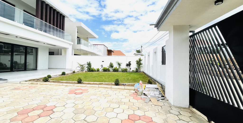 properties/BasB4QZvKOKIh4485VjjHxXbDtkHO5ZJdAMeCcyV.jpg