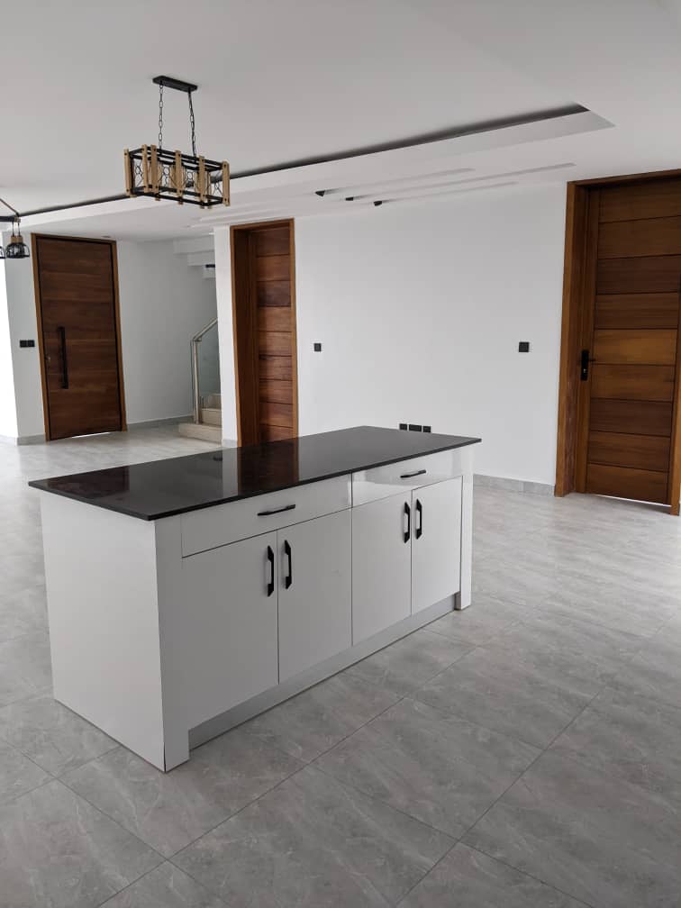 properties/HBfqZVtHobIjxR5atNI6EncxvPXswS3kLM40Tsx9.jpg