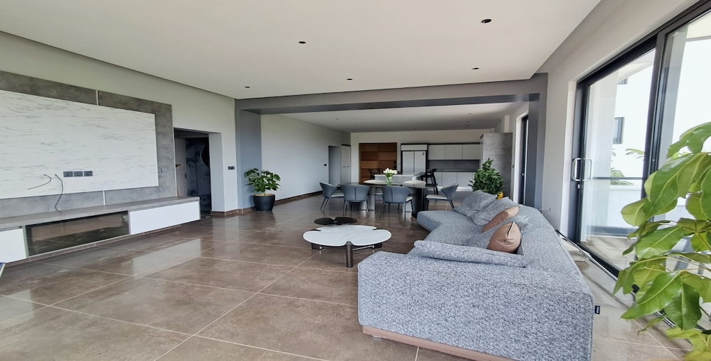 properties/SpVH8FDDHmJdn5MSdmVRdkgdECDqKDRwFx1UYvcf.jpg