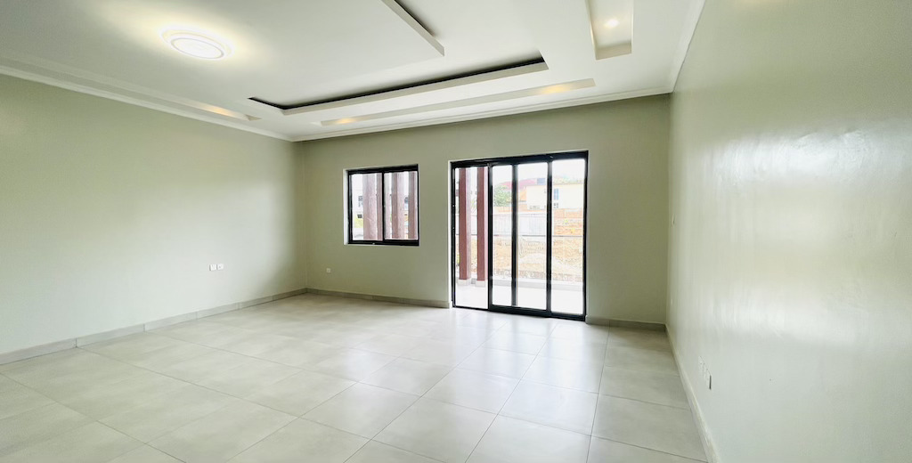 properties/TjMV803BEnWXTyFHfdFZDYJFTFh2mMZoOFm7J2dn.jpg
